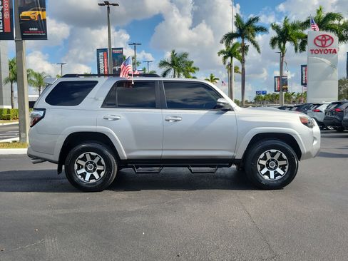 Used 2022 Toyota 4Runner TRD Off-Road Premium image 13