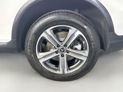 Used 2021 Mercedes-Benz GLC 300 image 37