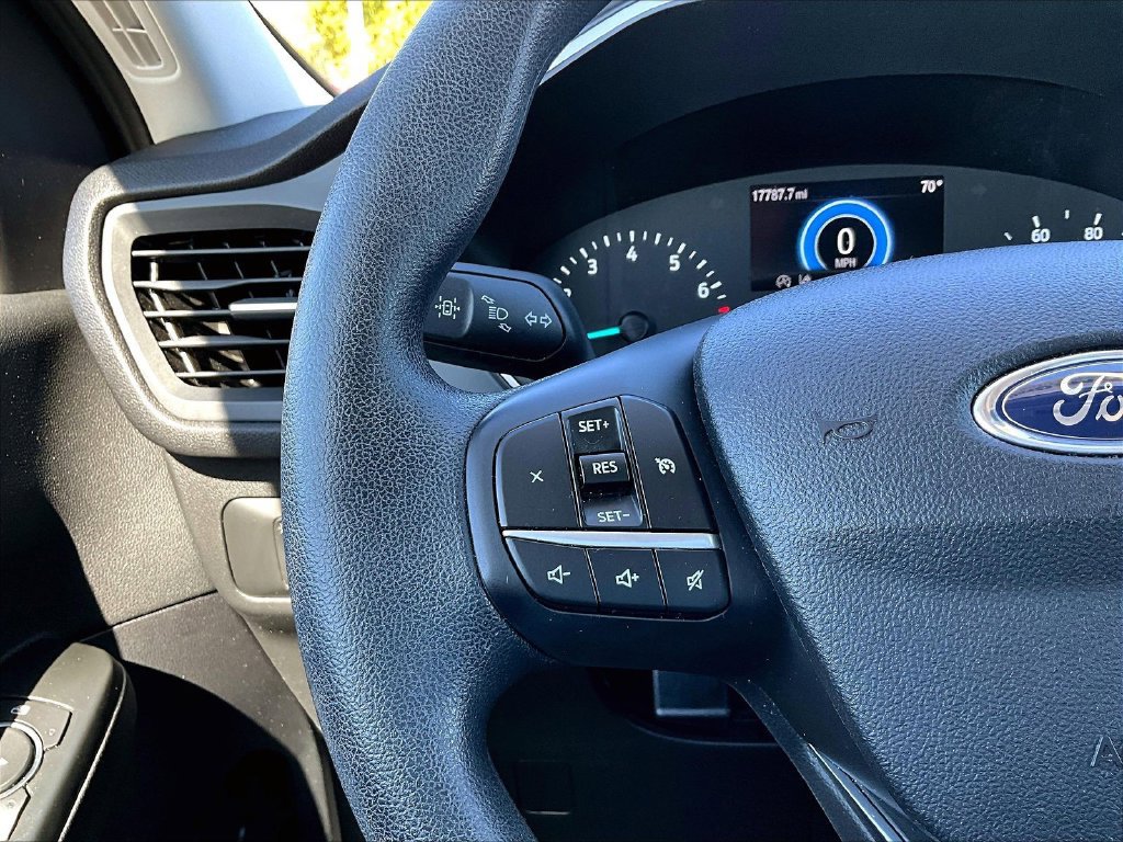 Used 2022 Ford Escape SE FWD image 12