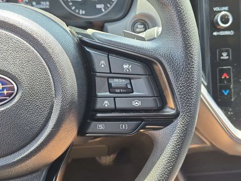 Used 2025 Subaru Crosstrek 2.5i Premium AWD/4WD image 21