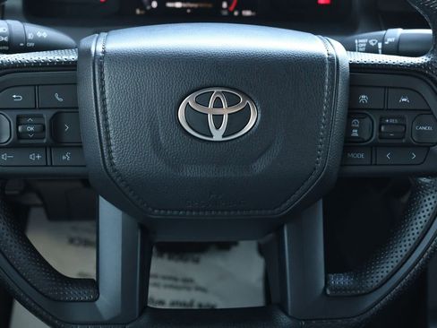 New 2026 Toyota Tacoma SR5 AWD/4WD image 18