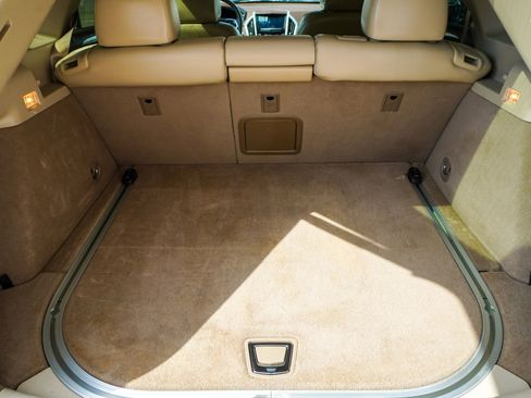 Used 2016 Cadillac SRX Luxury w/ Driver Awareness Package image 20