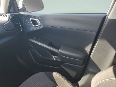 Used 2021 Kia Soul EX image 45