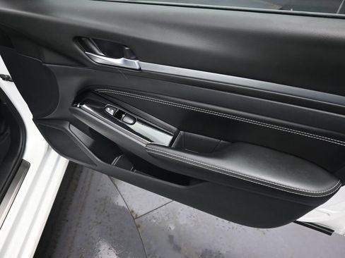 Used 2023 Nissan Altima 2.5 SL image 38