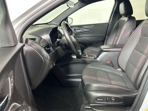 Used 2024 Chevrolet Equinox RS FWD image 12