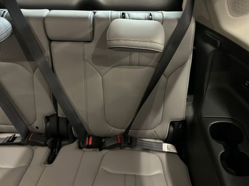 Certified 2024 Honda Pilot Elite image 30