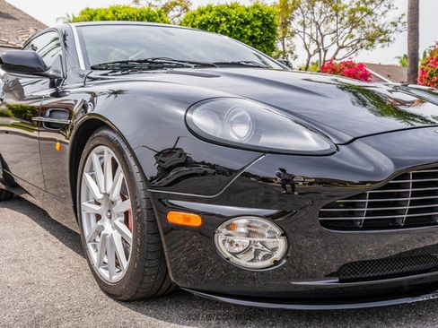 Used 2005 Aston Martin Vanquish S RWD image 54
