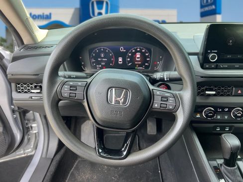 Used 2025 Honda Accord SE image 16