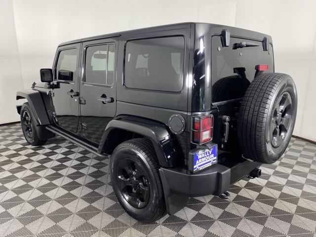 Used 2015 Jeep Wrangler Unlimited Sahara w/ Dual Top Group AWD/4WD image 8