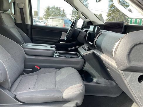 Used 2025 Ford Expedition Max Active AWD/4WD image 57