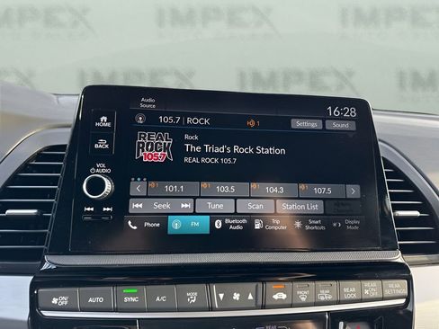 Used 2025 Honda Odyssey Sport-L image 13