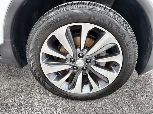 Certified 2022 Buick Encore Preferred w/ Safety Package image 31