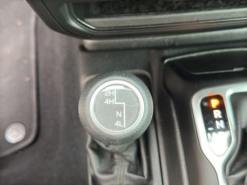 Used 2018 Jeep Wrangler Unlimited Sport S AWD/4WD image 20