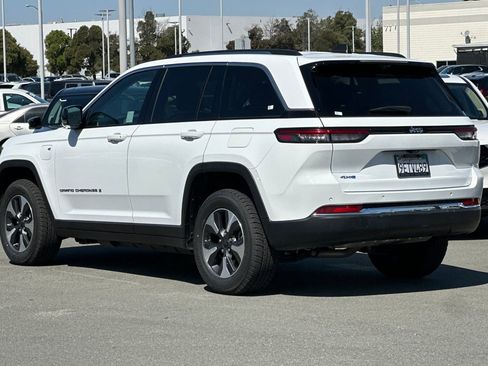 Used 2022 Jeep Grand Cherokee Limited 4xe w/ Luxury Tech Group II AWD/4WD image 6