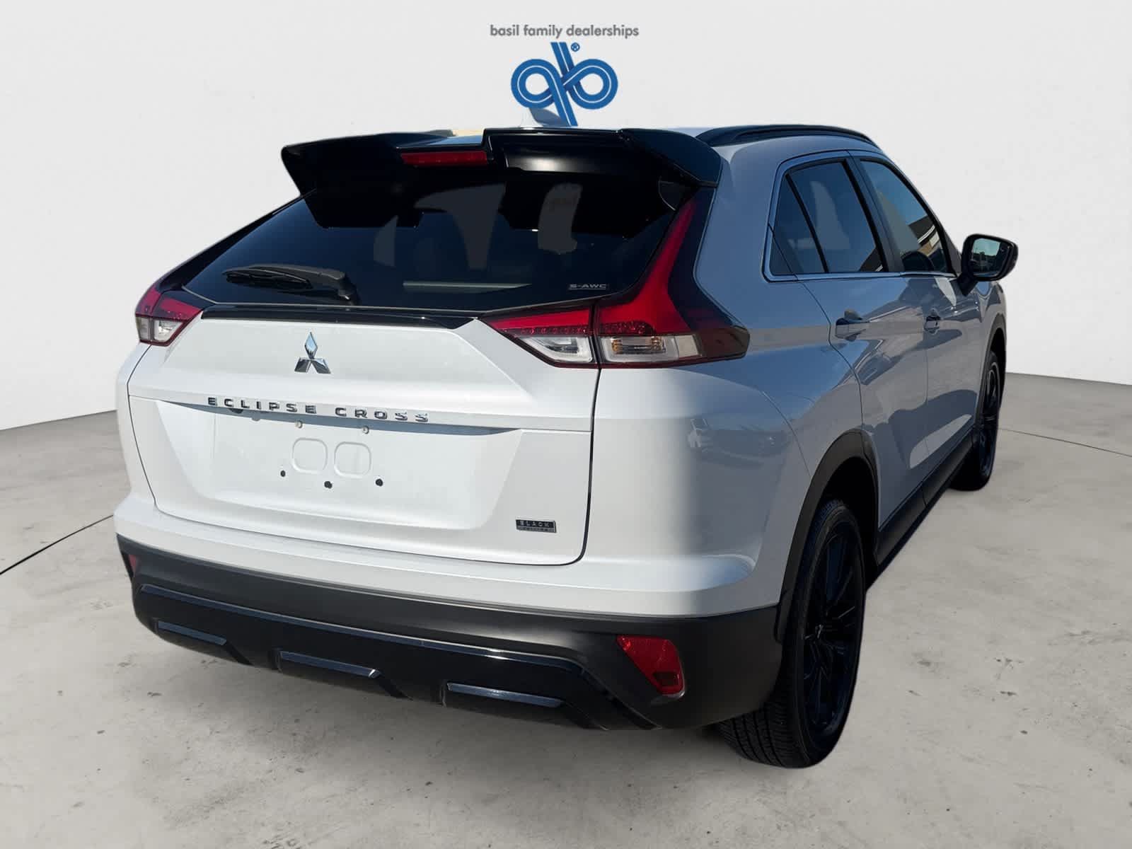 Used 2025 Mitsubishi Eclipse Cross AWD image 6