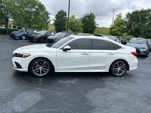 Used 2024 Honda Civic Touring image 7