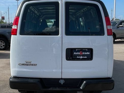 Used 2019 Chevrolet Express 2500 Extended w/ Communications Package RWD image 8