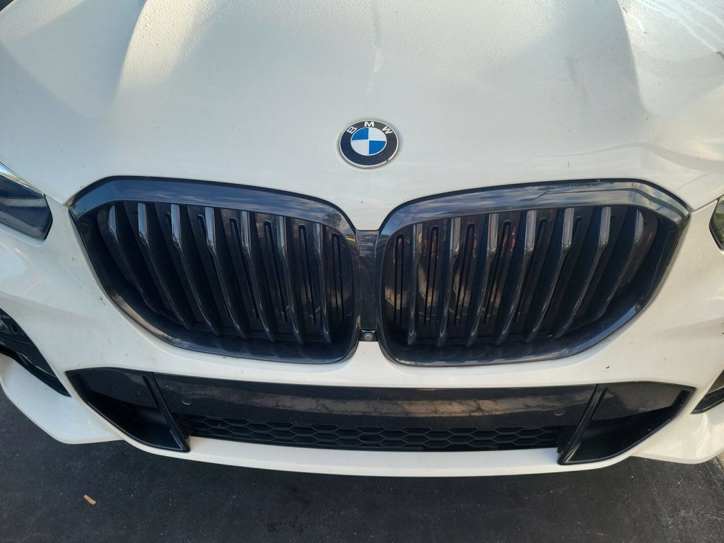 Used 2023 BMW X5 sDrive40i w/ M Sport Package RWD image 6