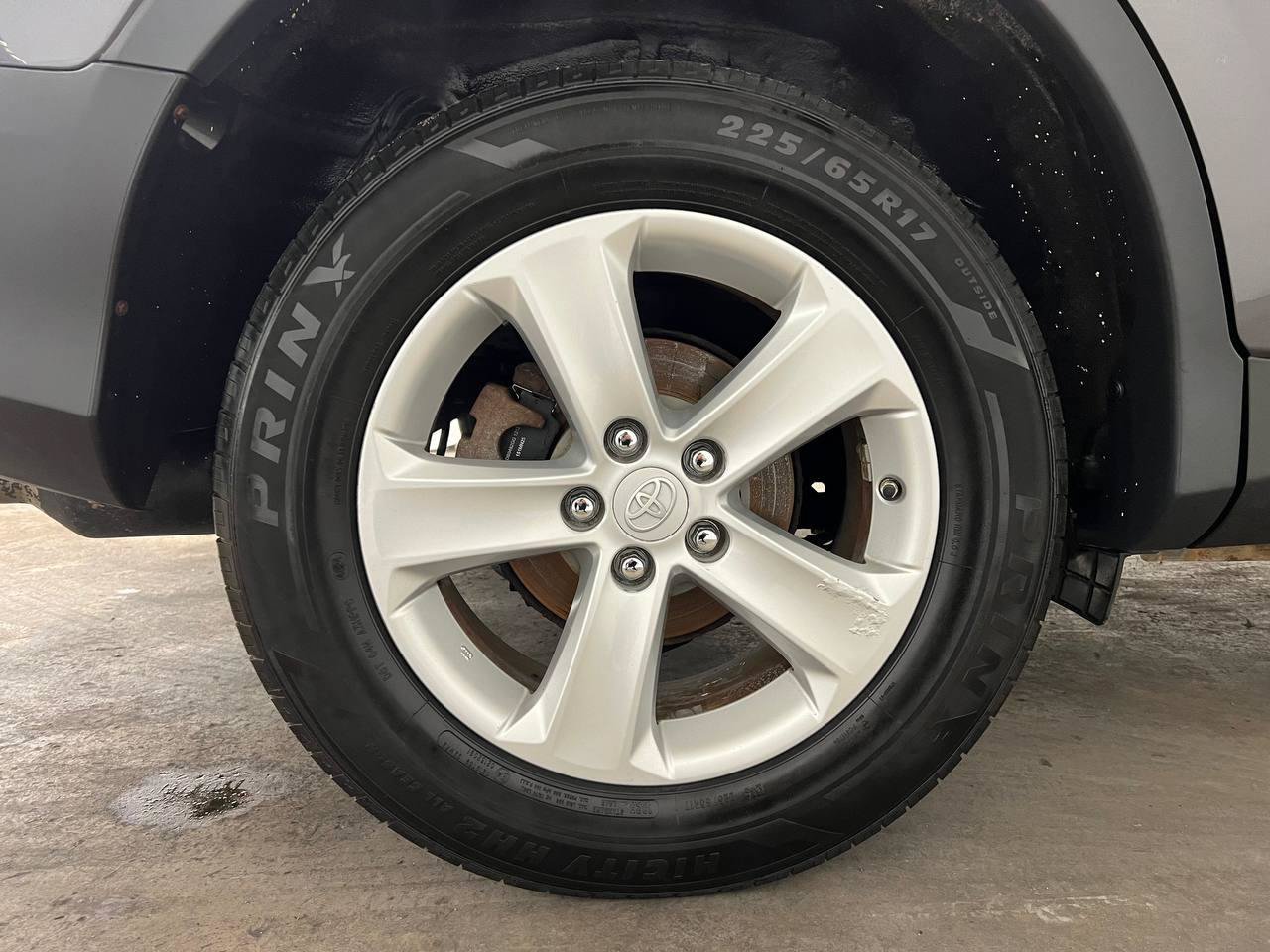 Used 2013 Toyota RAV4 XLE FWD image 31