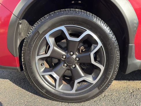 Used 2015 Subaru Crosstrek 2.0i Limited AWD/4WD image 12