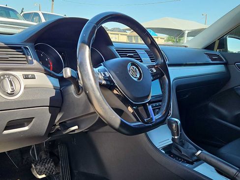 Used 2019 Volkswagen Passat 2.0T Wolfsburg FWD image 10