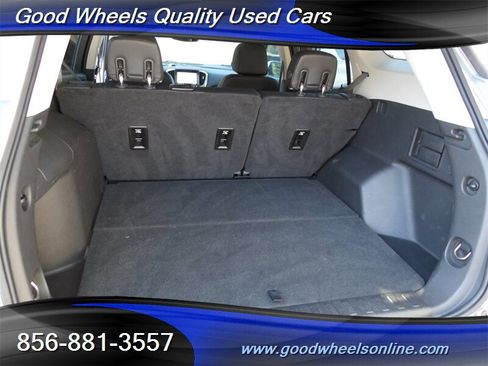 Used 2019 GMC Terrain Denali w/ Advanced Safety Package image 23