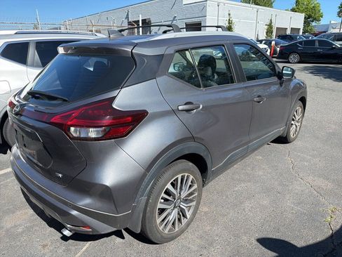 Used 2024 Nissan Kicks SV w/ Interior Electronics Package FWD image 3
