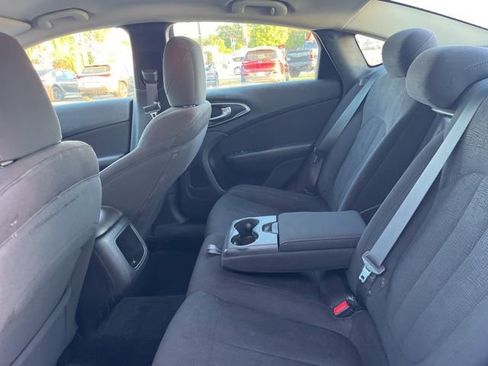 Used 2015 Chrysler 200 Limited w/ Convenience Group FWD image 12