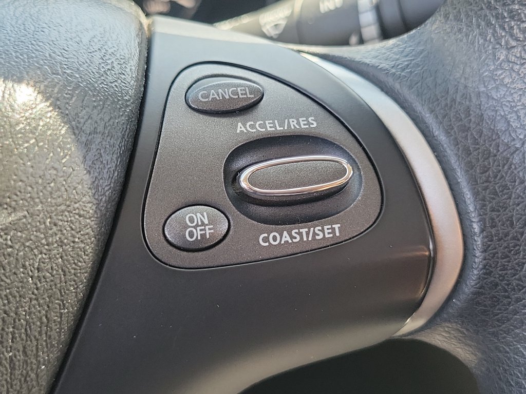 Used 2018 Nissan Pathfinder S FWD image 26