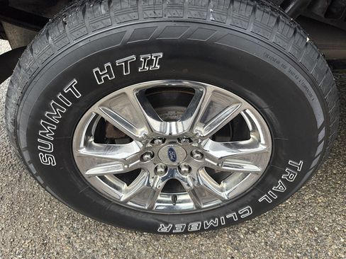 Used 2017 Ford F150 XLT w/ Equipment Group 301A Mid image 8