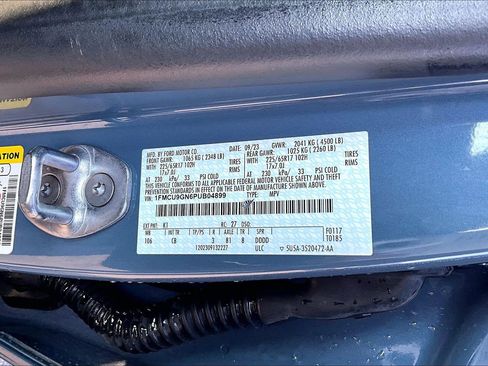 Used 2023 Ford Escape Active image 35