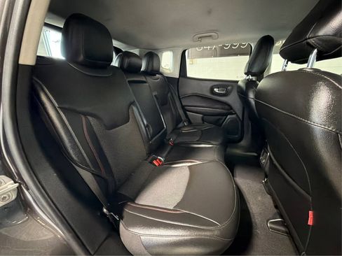 Used 2021 Jeep Compass Trailhawk AWD/4WD image 15