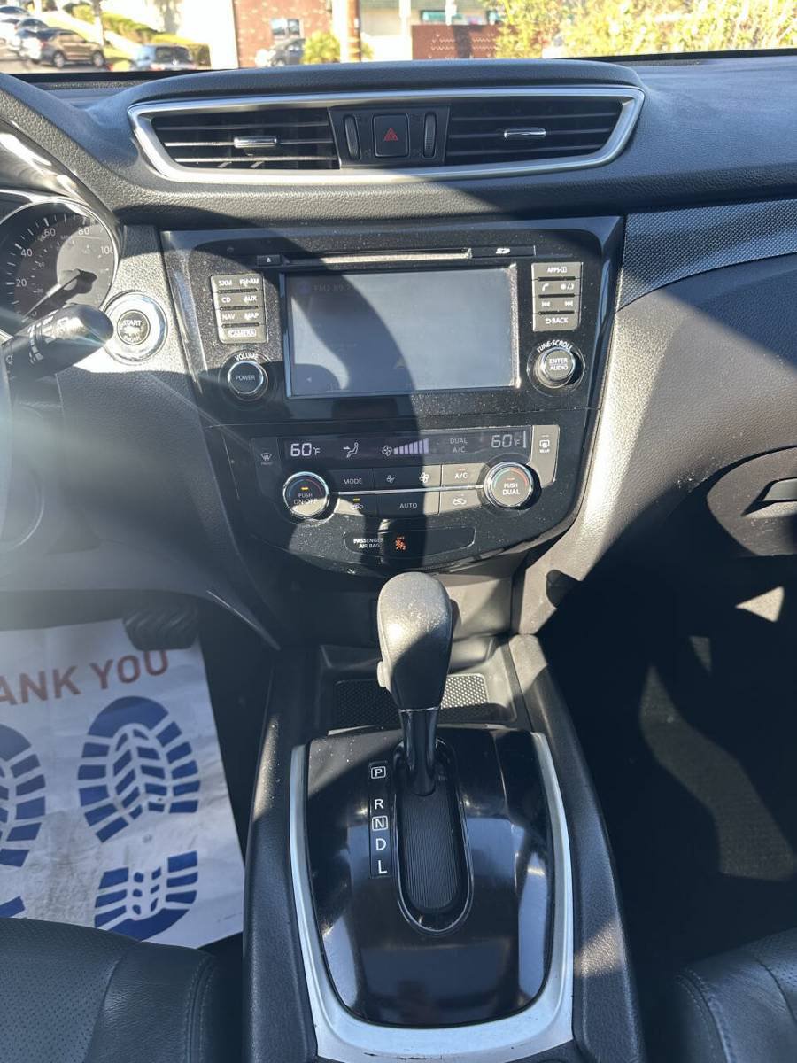 Used 2014 Nissan Rogue SL w/ SL Premium Package AWD/4WD image 14