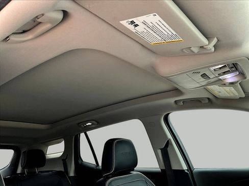 Used 2019 GMC Terrain Denali w/ Advanced Safety Package AWD/4WD image 29