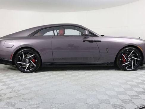 New 2026 Rolls-Royce Spectre Black Badge image 8