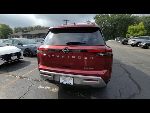 Used 2023 Nissan Pathfinder SL image 7