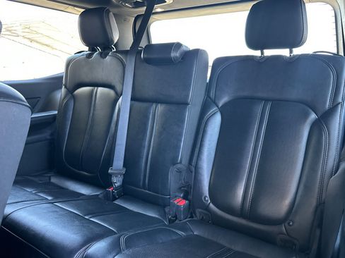 Certified 2022 Jeep Wagoneer Series II AWD/4WD image 15