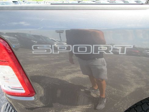 Used 2020 RAM 1500 Big Horn AWD/4WD image 12