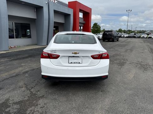 Used 2025 Chevrolet Malibu LT FWD image 18