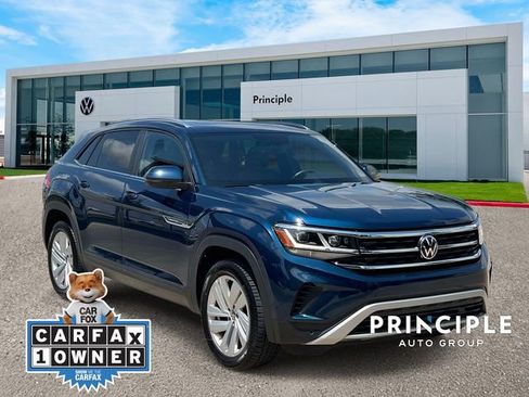 Certified 2023 Volkswagen Atlas Cross Sport SE w/ Panoramic Sunroof Package AWD/4WD image 3