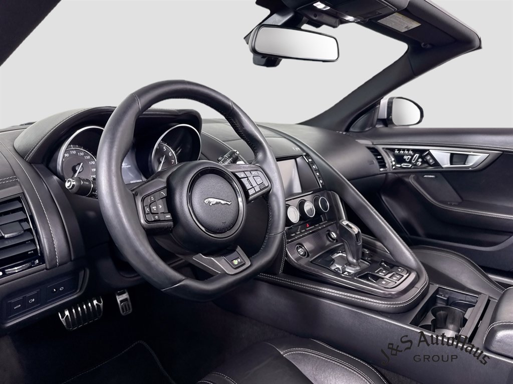 Used 2016 Jaguar F-TYPE R AWD/4WD image 9
