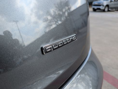 Certified 2025 Audi Q5 2.0T Premium w/ Convenience Plus Package image 37