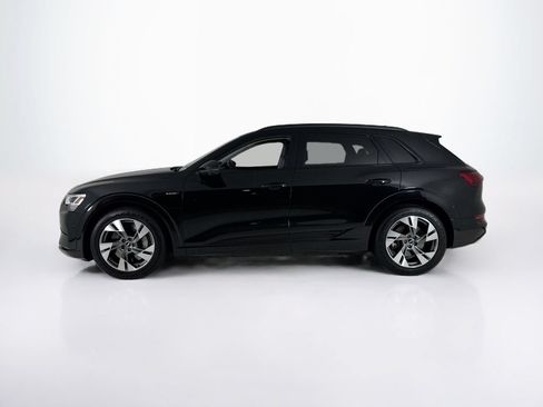 Used 2021 Audi e-tron Premium w/ Convenience Plus Package AWD/4WD image 2