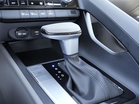 Certified 2023 Hyundai Elantra SEL FWD image 28