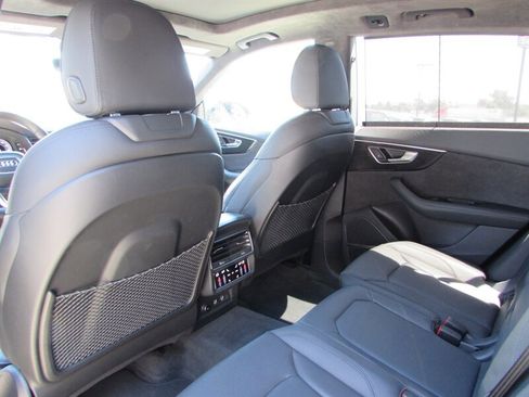 Used 2019 Audi Q8 Prestige AWD/4WD image 30
