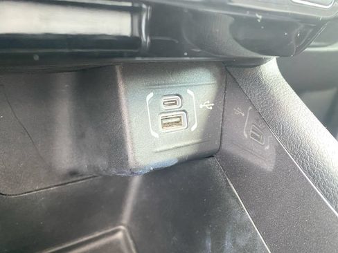Used 2022 Jeep Compass Latitude w/ Sun and Sound Group FWD image 19