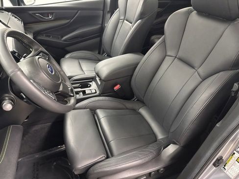 Used 2025 Subaru Ascent Bronze Edition w/ Onyx Package image 16