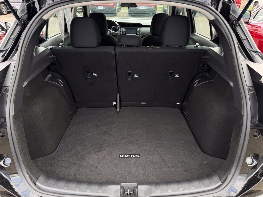 Certified 2025 Nissan Kicks Play S FWD image 10