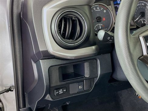 Used 2018 Toyota Tacoma SR5 image 13
