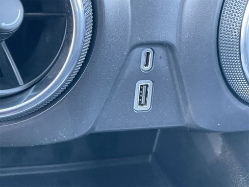 Used 2021 Chevrolet Blazer LT image 30